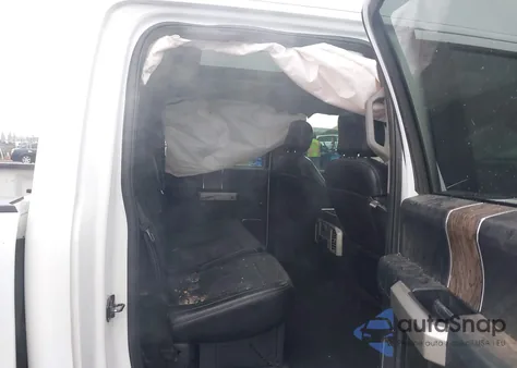 2017 Ford F-250 Lariat z USA, uszkodzony, nr VIN 1FT7W2BT0HEE14832